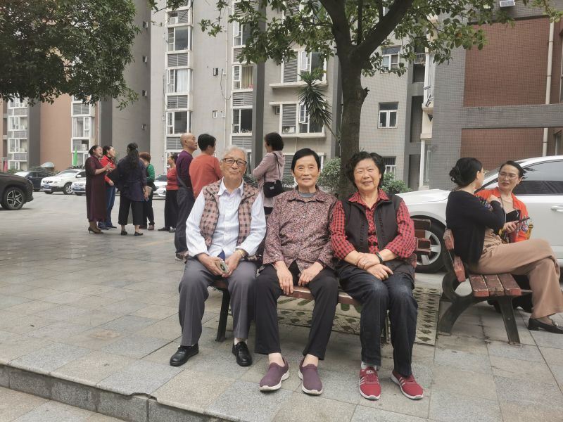 幸福的老年生活.jpg