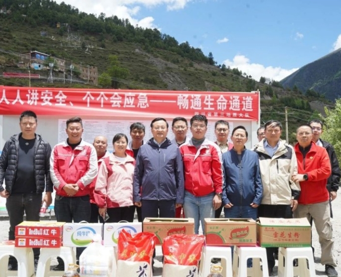 肖华以“四不两直”方式开展督导检查