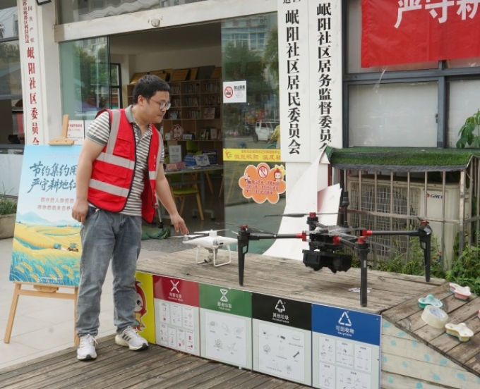 守护耕地红线 共建美丽家园 三大队开展6.25全国土地日宣传活动
